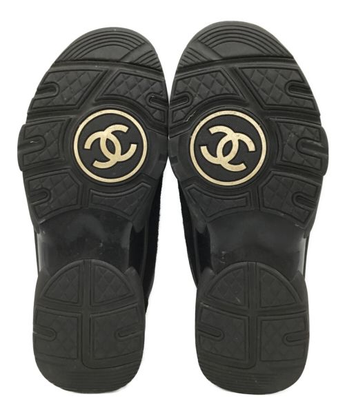 CHANEL（シャネル）CHANEL (シャネル) スニーカー ブラック×ゴールド サイズ:38の古着・服飾アイテム