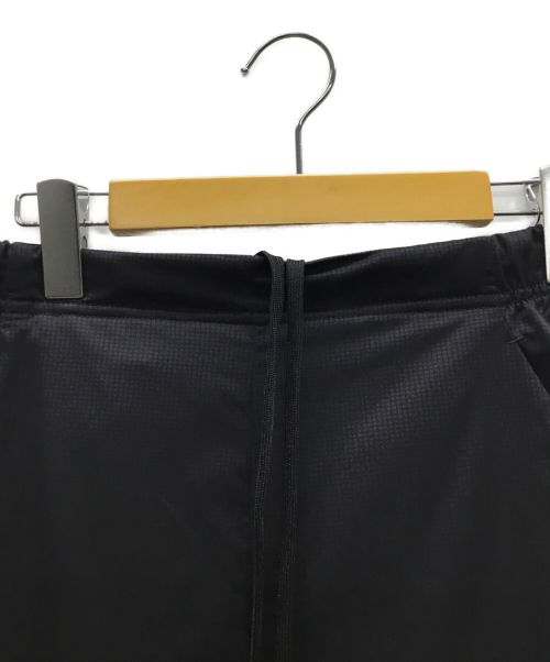 DESCENTE（デサント）DESCENTE (デサント) ウィンドパンツ ブラック サイズ:M 未使用品の古着・服飾アイテム