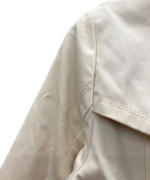 BURBERRY BLUE LABEL（バーバリー ブルー レーベル）BURBERRY BLUE LABEL (バーバリーブルーレーベル) トレンチコート ホワイト サイズ:40の古着・服飾アイテム