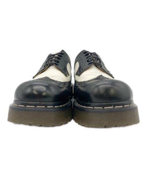 Dr.Martens（ドクターマーチン）Dr.Martens (ドクターマーチン) ウィングチップシューズ ブラック×ホワイト サイズ:25の古着・服飾アイテム