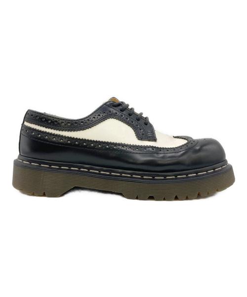 Dr.Martens（ドクターマーチン）Dr.Martens (ドクターマーチン) ウィングチップシューズ ブラック×ホワイト サイズ:25の古着・服飾アイテム