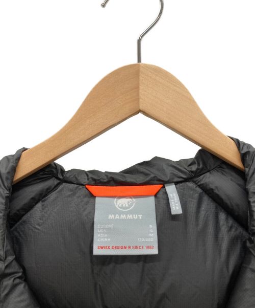 MAMMUT（マムート）MAMMUT (マムート) メロン インサレーション フーデット ジャケット ネイビー サイズ:M 未使用品の古着・服飾アイテム