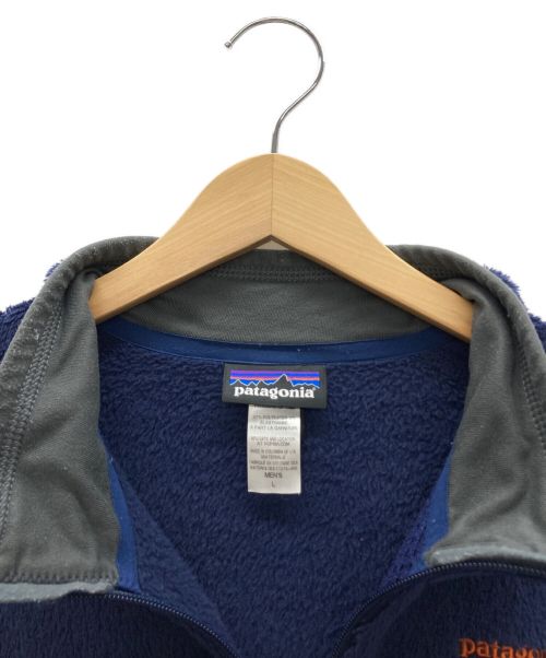 Patagonia（パタゴニア）Patagonia (パタゴニア) フリースジャケット ネイビー サイズ:Lの古着・服飾アイテム