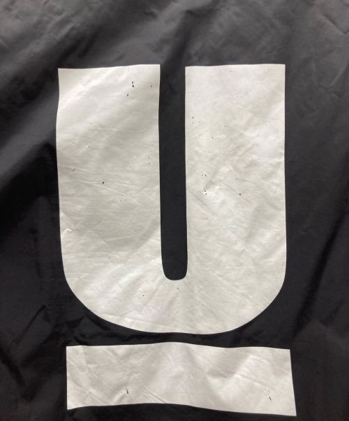 UNDERCOVER（アンダーカバー）UNDERCOVER (アンダーカバー) バックプリントコーチジャケット ブラック サイズ:Mの古着・服飾アイテム
