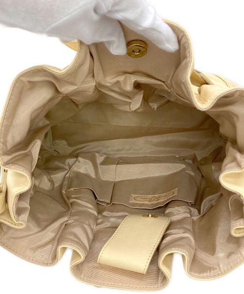 Samantha Thavasa（サマンサタバサ）Samantha Thavasa (サマンサタバサ) ハンドバッグ ベージュの古着・服飾アイテム