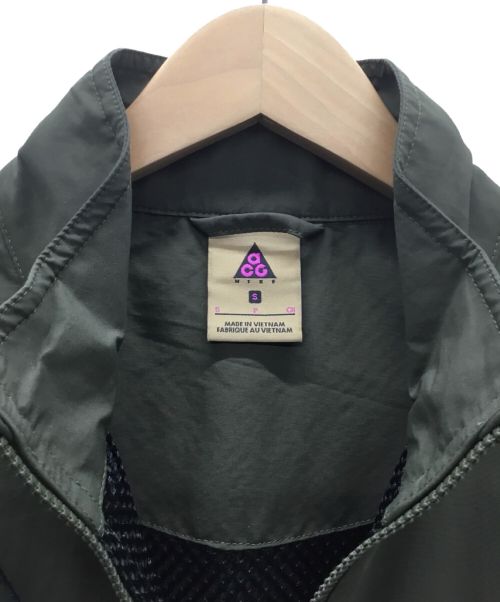 NIKE ACG（ナイキエーシージー）NIKE ACG (ナイキエージーシー) ナイロンベスト カーキ サイズ:Sの古着・服飾アイテム