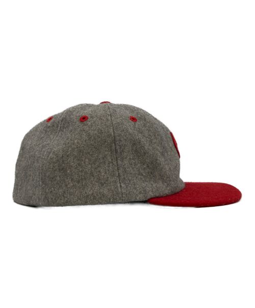 New Era（ニューエラ）New Era (ニューエラ) ウールキャップ グレー×レッドの古着・服飾アイテム