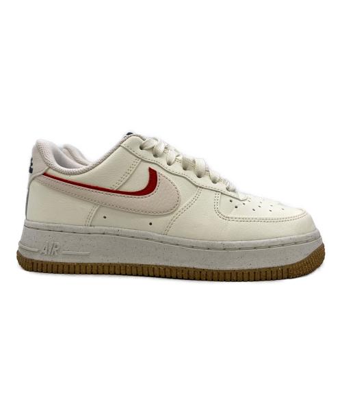 NIKE（ナイキ）NIKE (ナイキ) ローカットスニーカー ホワイト サイズ:22.5の古着・服飾アイテム