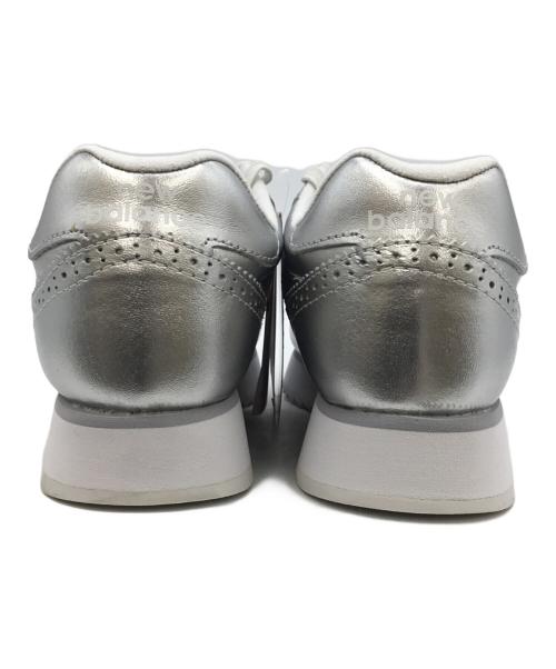 NEW BALANCE（ニューバランス）NEW BALANCE (ニューバランス) WL520ME シルバー サイズ:24 未使用品の古着・服飾アイテム
