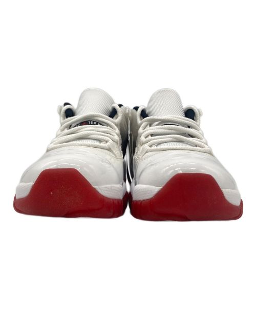 NIKE（ナイキ）NIKE (ナイキ) スニーカー ホワイト×レッド サイズ:28.5 未使用品の古着・服飾アイテム
