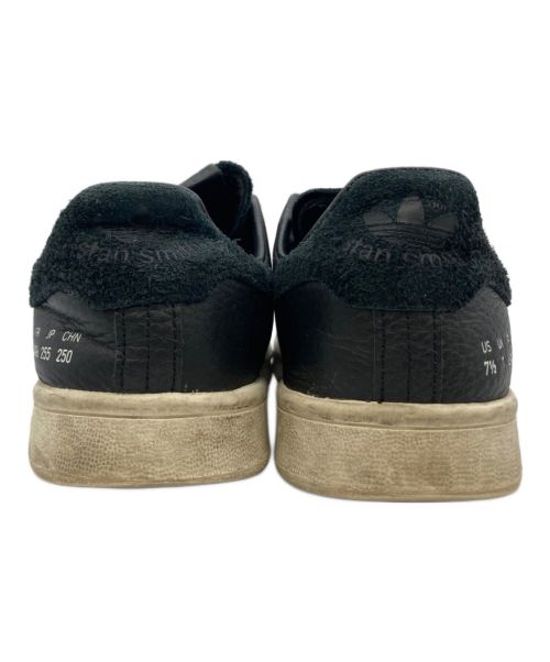 adidas（アディダス）adidas (アディダス) スニーカー ブラック サイズ:25の古着・服飾アイテム