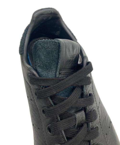 adidas（アディダス）adidas (アディダス) スニーカー ブラック サイズ:25の古着・服飾アイテム