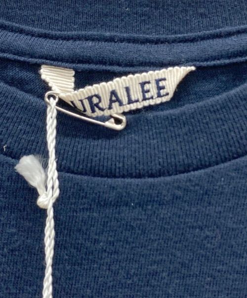 AURALEE（オーラリー）AURALEE (オーラリー) Tシャツ ネイビーの古着・服飾アイテム