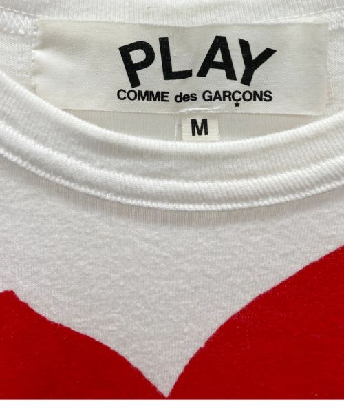 PLAY COMME des GARCONS（プレイコムデギャルソン）PLAY COMME des GARCONS (プレイ コムデギャルソン) Tシャツ ホワイト サイズ:Mの古着・服飾アイテム