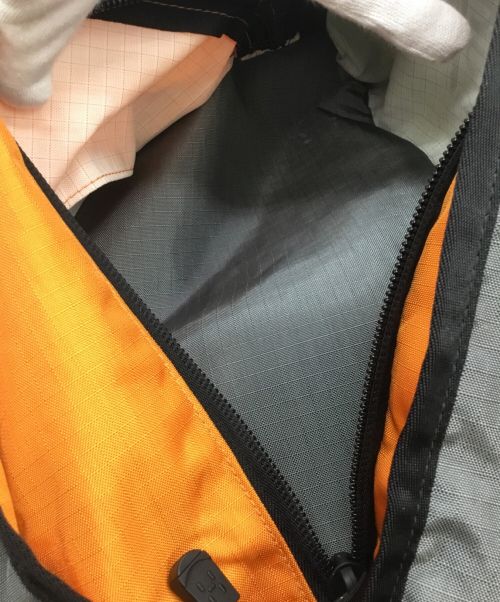 HAGLOFS（ホグロフス）HAGLOFS (ホグロフス) バックパック Rand 38 グレー×オレンジの古着・服飾アイテム
