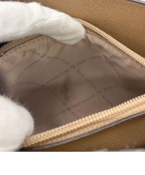 MICHAEL KORS（マイケルコース）MICHAEL KORS (マイケルコース) バッグ ブラウンの古着・服飾アイテム