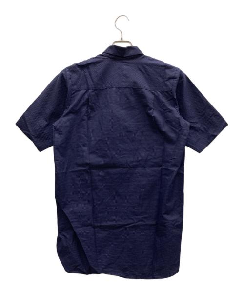 ART COMES FIRST（アートカムズファースト）ART COMES FIRST (アートカムズファースト) 半袖シャツ ネイビー サイズ:37の古着・服飾アイテム