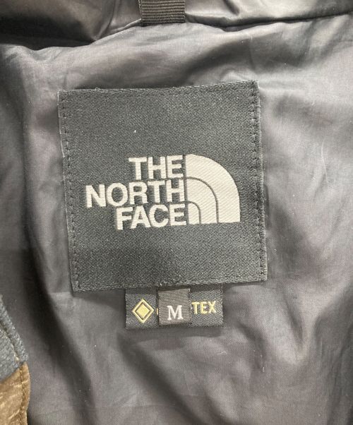 THE NORTH FACE（ザ ノース フェイス）THE NORTH FACE (ザ ノース フェイス) ノベルティマウンテンライトジャケット カーキ×ブラック サイズ:Mの古着・服飾アイテム
