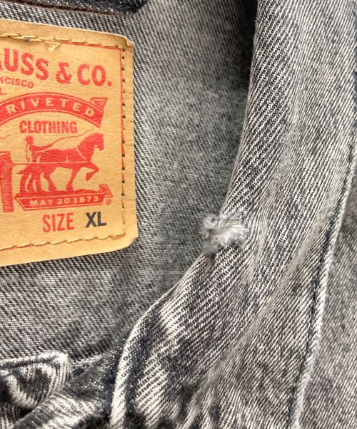 LEVI'S（リーバイス）LEVI'S (リーバイス) デニムジャケット グレー サイズ:XLの古着・服飾アイテム