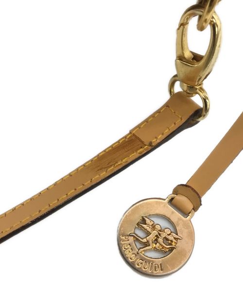 PIERO GUIDI（ピエログイディ）PIERO GUIDI (ピエログイディ) ショルダーバッグ ホワイトの古着・服飾アイテム