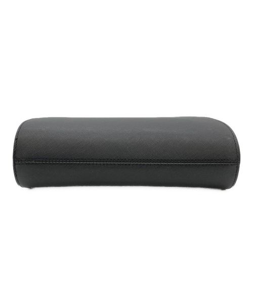 A.P.C.（アーペーセー）A.P.C. (アーペーセー) ハーフムーンショルダーバッグ ブラックの古着・服飾アイテム