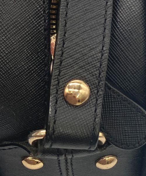 A.P.C.（アーペーセー）A.P.C. (アーペーセー) ハーフムーンショルダーバッグ ブラックの古着・服飾アイテム