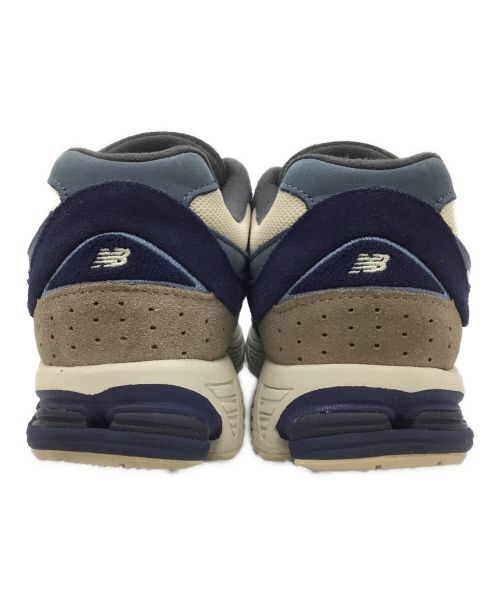 NEW BALANCE（ニューバランス）NEW BALANCE (ニューバランス) 2002R ネイビー×ベージュ サイズ:27の古着・服飾アイテム