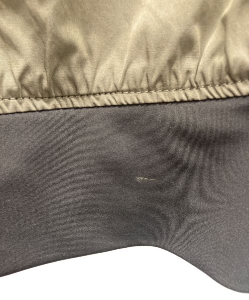 AVIREX（アヴィレックス）AVIREX (アヴィレックス) ツートーンMA-1ジャケット カーキ×ブラック サイズ:Mの古着・服飾アイテム