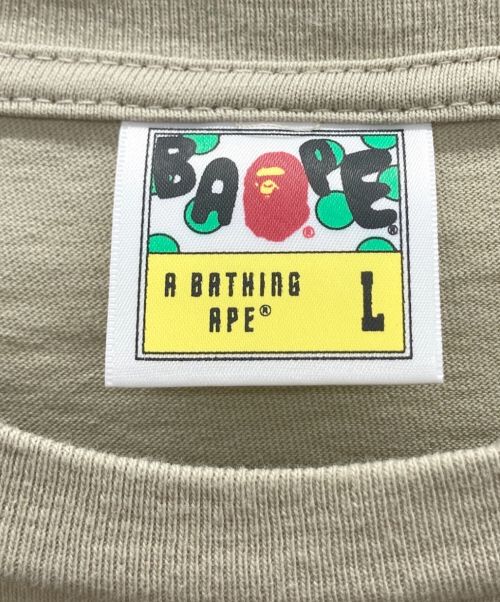 A BATHING APE（アベイシングエイプ）A BATHING APE (アベイシングエイプ) Tシャツ ベージュ サイズ:Lの古着・服飾アイテム