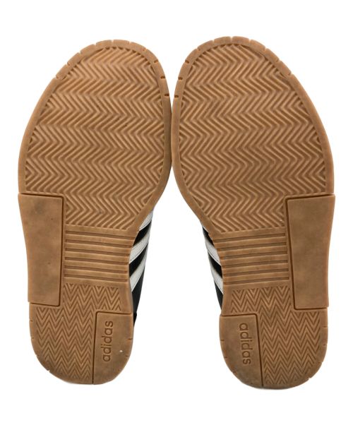 adidas（アディダス）adidas (アディダス) シューズ ブラック サイズ:24の古着・服飾アイテム