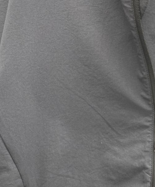NANGA（ナンガ）NANGA (ナンガ) エアクロスコンフィー ジップパーカー グレー サイズ:Mの古着・服飾アイテム