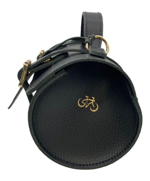 THA CAMBRIDGE SATCHEL.COM（ザ ケンブリッジ サッチェル）THA CAMBRIDGE SATCHEL.COM (ザ ケンブリッジ サッチェル) THE BOWL BAG ブラックの古着・服飾アイテム