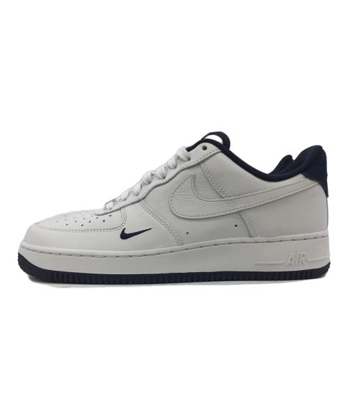 NIKE（ナイキ）NIKE (ナイキ) Air Force 1 Low '07 LV8 (エア フォース 1 '07 LV8) ホワイト×ネイビー サイズ:26.5の古着・服飾アイテム