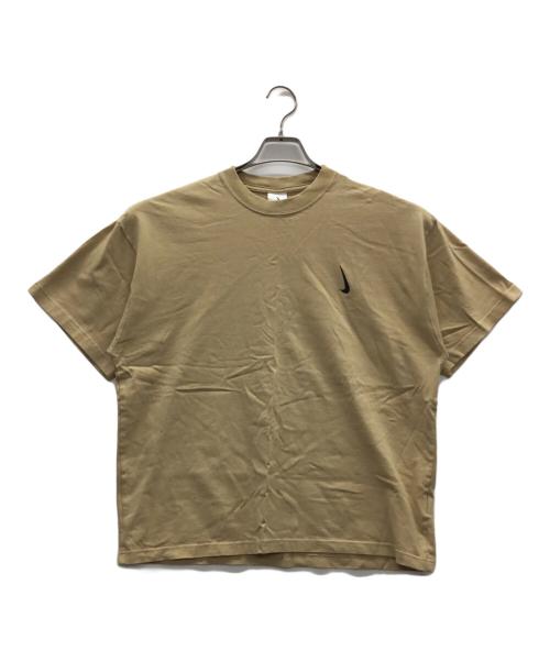 NIKE（ナイキ）NIKE (ナイキ) BILLIE EILISH (ビリーアイリッシュ) Tシャツ カーキ サイズ:XLの古着・服飾アイテム