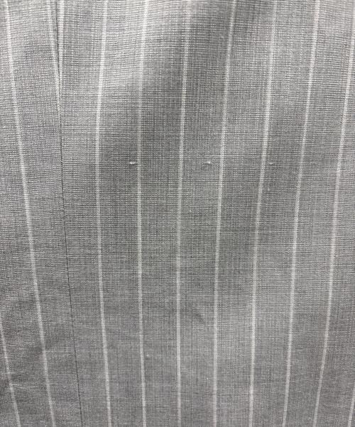 HUGO BOSS（ヒューゴ ボス）HUGO BOSS (ヒューゴ ボス) ダブルジャケット グレー×ホワイト サイズ:46の古着・服飾アイテム