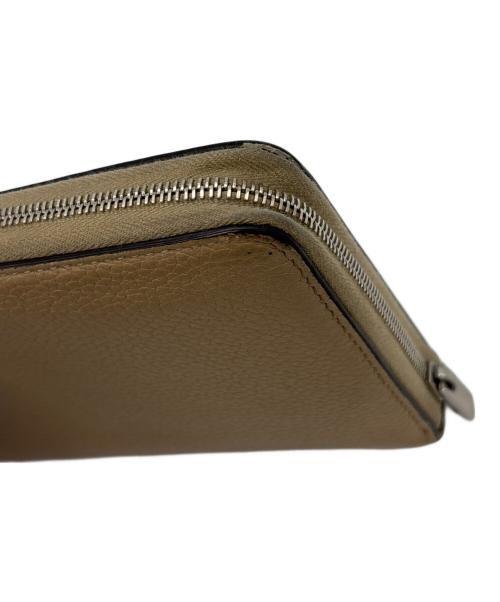 CELINE（セリーヌ）CELINE (セリーヌ) 長財布 ベージュ×レッドの古着・服飾アイテム