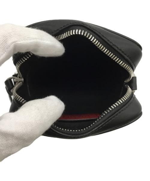 VALENTINO GARAVANI（ヴァレンティノ・ガラヴァーニ）VALENTINO GARAVANI (ヴァレンティノ・ガラヴァーニ) クロスボディバッグ ブラックの古着・服飾アイテム