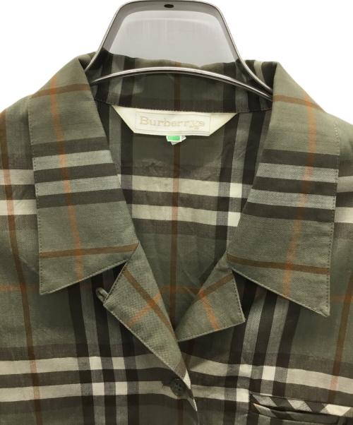 Burberry's（バーバリーズ）Burberry's (バーバリーズ) 半袖シャツ オリーブ サイズ:9Rの古着・服飾アイテム