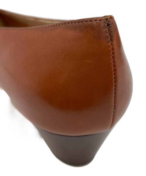 Salvatore Ferragamo（サルヴァトーレ フェラガモ）Salvatore Ferragamo (サルヴァトーレ フェラガモ) ヴァラリボンパンプス ブラウン サイズ:7Cの古着・服飾アイテム