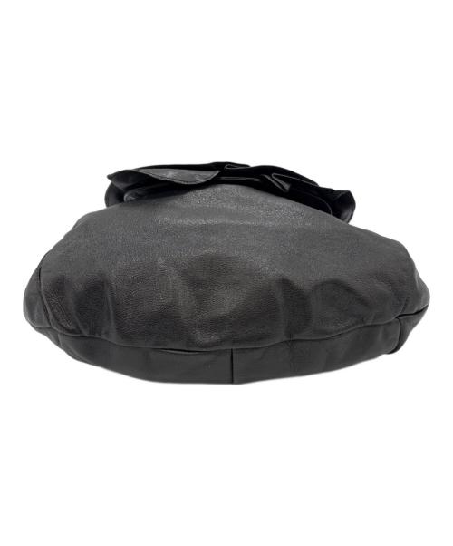 Yves Saint Laurent（イヴサンローラン）Yves Saint Laurent (イヴサンローラン) セミショルダーバッグ ブラックの古着・服飾アイテム