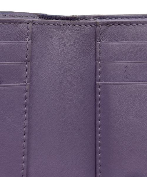 BOTTEGA VENETA（ボッテガベネタ）BOTTEGA VENETA (ボッテガベネタ) 2つ折り財布 パープルの古着・服飾アイテム