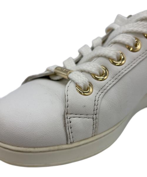 JIMMY CHOO（ジミーチュウ）JIMMY CHOO (ジミーチュウ) スタースタッズスニーカー ホワイト サイズ:23の古着・服飾アイテム