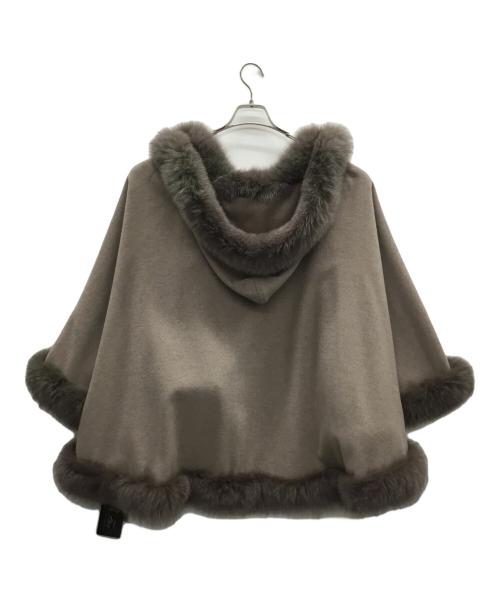 KB FUR（ケービファー）KB FUR (ケービファー) ケープ ブラウン サイズ:70 未使用品の古着・服飾アイテム