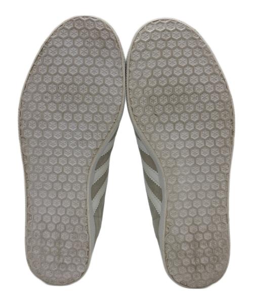 adidas（アディダス）adidas (アディダス) GAZELLE ライトグレー×ホワイト サイズ:24.5の古着・服飾アイテム