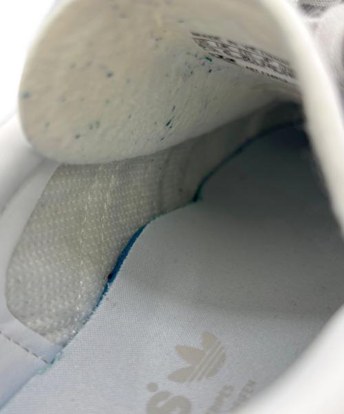 adidas（アディダス）adidas (アディダス) GAZELLE ライトグレー×ホワイト サイズ:24.5の古着・服飾アイテム