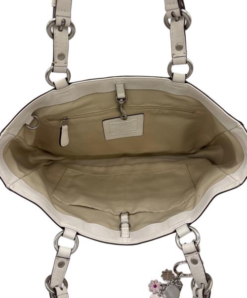 COACH（コーチ）COACH (コーチ) ハンドバッグ アイボリーの古着・服飾アイテム
