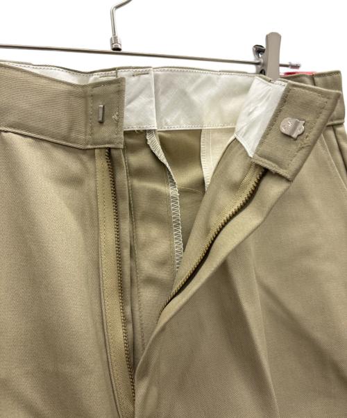 Dickies（ディッキーズ）Dickies (ディッキーズ) ハーフパンツ ベージュ サイズ:38 未使用品の古着・服飾アイテム
