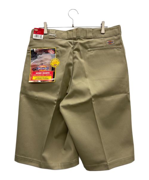 Dickies（ディッキーズ）Dickies (ディッキーズ) ハーフパンツ ベージュ サイズ:38 未使用品の古着・服飾アイテム