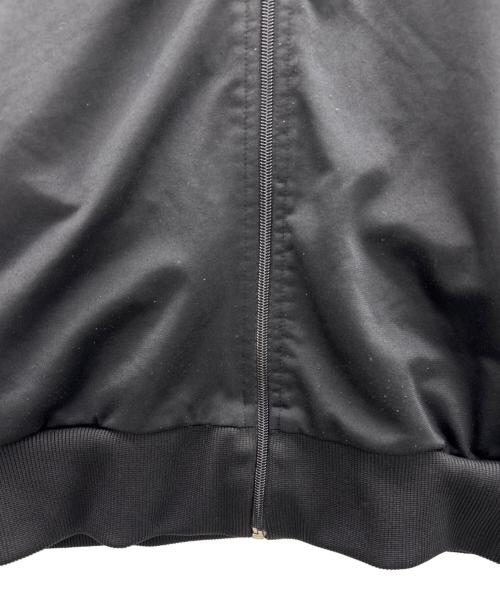 adidas（アディダス）adidas (アディダス) トラックジャケット ブラック×レッド サイズ:XLの古着・服飾アイテム