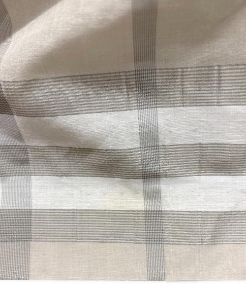 BURBERRY LONDON（バーバリーロンドン）BURBERRY LONDON (バーバリーロンドン) ノースリーブワンピース ベージュ サイズ:40の古着・服飾アイテム